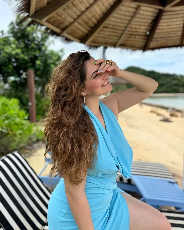 Shivaleeka Oberoi’s Quintessential Sunset Delight Shivaleeka Oberoi’s Quintessential Sunset Delight