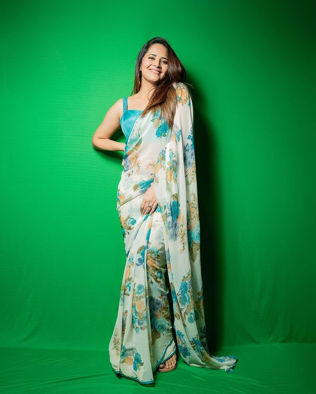 Anasuya Bharadwai Stuns in This Chic Ensemble