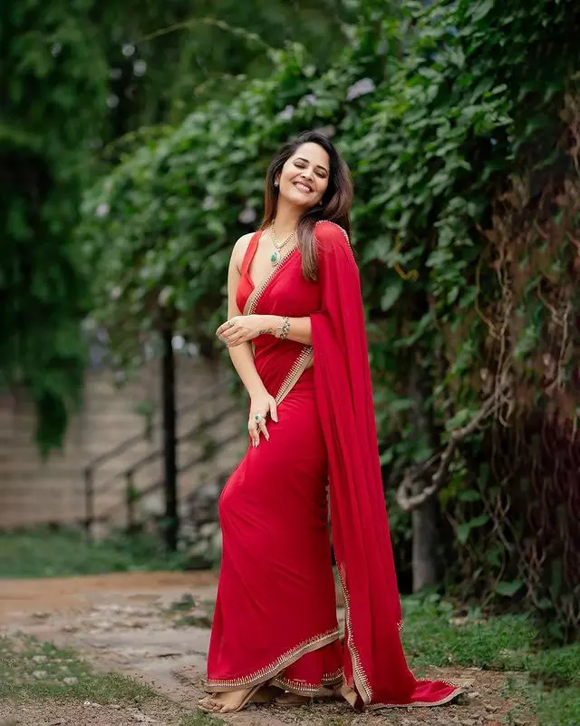 Anasuya Bharadwai Stuns in This Chic Ensemble Anasuya Bharadwai Stuns in This Chic Ensemble