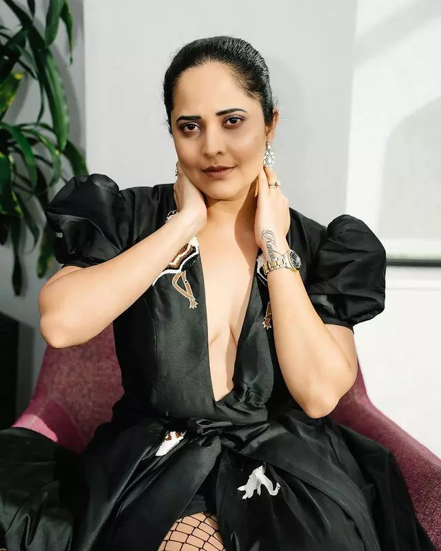 Anasuya Bharadwai Stuns in This Chic Ensemble Anasuya Bharadwai Stuns in This Chic Ensemble