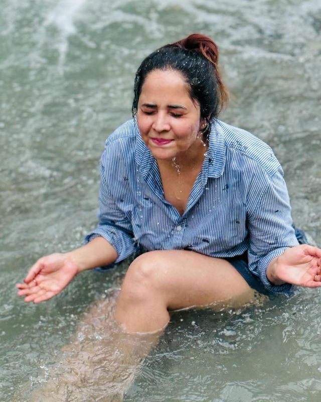 Anasuya Bharadwai Stuns in This Chic Ensemble Anasuya Bharadwai Stuns in This Chic Ensemble