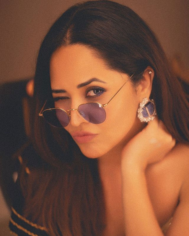 Anasuya Bharadwai Stuns in This Chic Ensemble