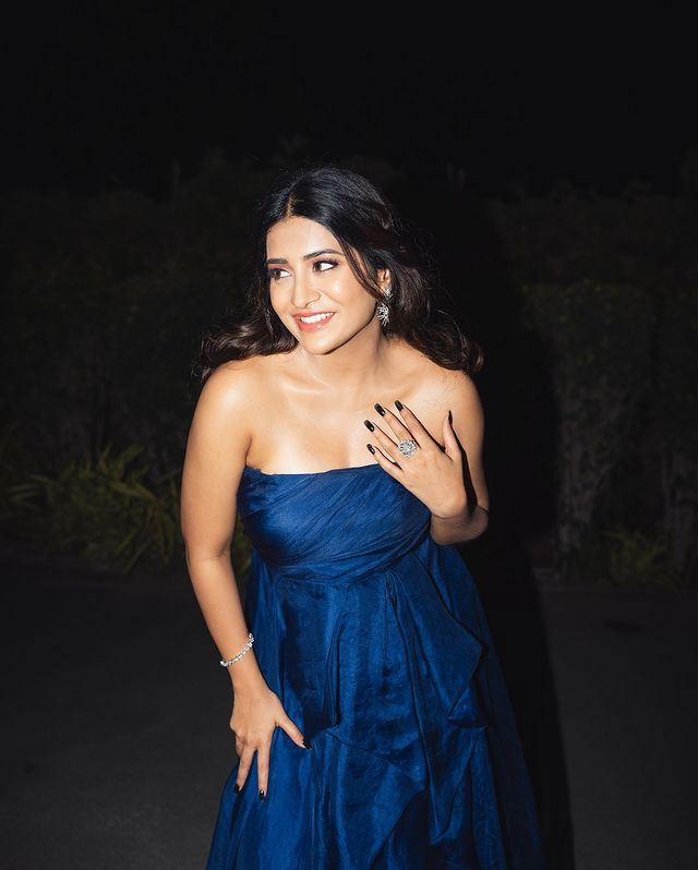 Rashi Singhs Dress Sets Fashion Goals Rashi Singhs Dress Sets Fashion Goals