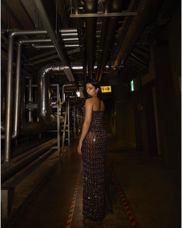 Rashmika Mandanna Slays in This Gorgeous Dress Rashmika Mandanna Slays in This Gorgeous Dress