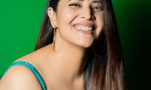 Anasuya Bharadwai Stuns in This Chic Ensemble