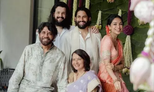 ఫుల్ ఫ్యామిలీతో చైతూ, శోభిత.. వ్వాటే క్యూట్ మూమెంట్స్