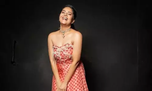 అనసూయ మేడం స్టన్నింగ్‌ లుక్‌ వైరల్‌