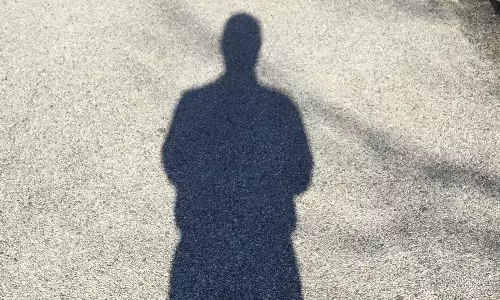 బాన పొట్ట అధిక‌ బ‌రువుతో స్టార్ హీరో షాక్‌లు