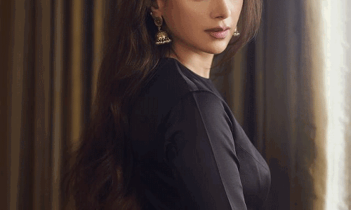 Aditi Rao Hydari Looks Charming