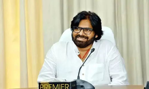 పవన్  ప్లాన్ బీ ని రెడీ చేస్తున్నారా ?