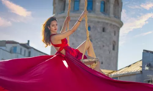 Shanvi Srivastavas Makes You Fall in Love