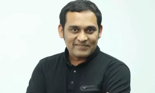 ఏం కావాలో క్లారిటీ లేని డైరెక్ట‌ర్‌తో న‌ర‌కం