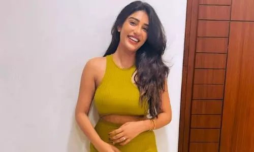 సుప్రీత.. ఆ నవ్వు చాలు పాప!