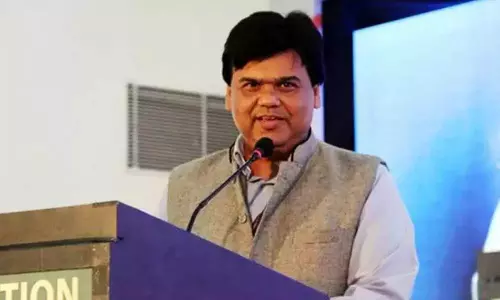 మనసుమార్చుకున్న మాజీ ఐఏఎస్... ప్రభుత్వం నో వే?