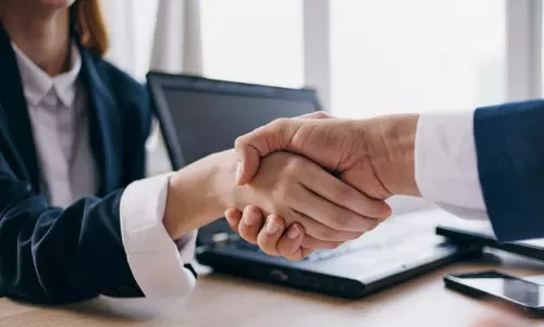 ఈ ఏడాది వీటిలో ఉద్యోగాలు మెండు!