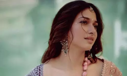 చీరలో మిల్కీ బ్యూటీ గ్లామర్ బ్లాస్ట్..