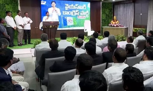 ‘పాఠాలు నేర్చుకుందాం’... లీగల్  సెల్  ప్రతినిధులతో  జగన్  కీలక వ్యాఖ్యలు!