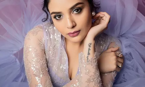 Sreemukhis Dress Is Fashion Goals