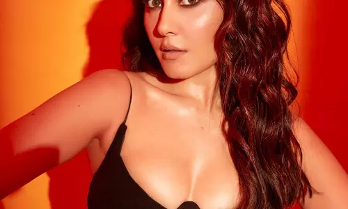 Raashii Khanna Latest Snaps are Unmissable