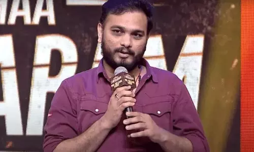 సర్టిఫికెట్స్ కాల్చేసిన నాని డైరెక్టర్.. రీజన్ తెలిస్తే షాకే! సర్టిఫికెట్స్ కాల్చేసిన నాని డైరెక్టర్.. రీజన్ తెలిస్తే షాకే!