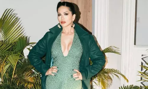 స‌న్నీలియోన్ స్ట‌న్నింగ్ ఫోటోషూట్