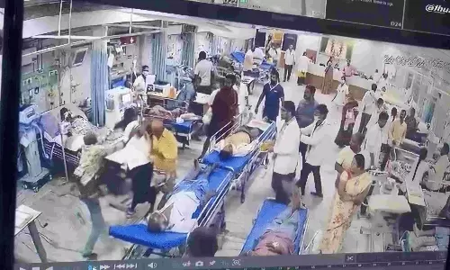 తిరుప‌తి.. ఆసుప‌త్రిలో వైద్యురాలిపై రోగి దారుణ దాడి!