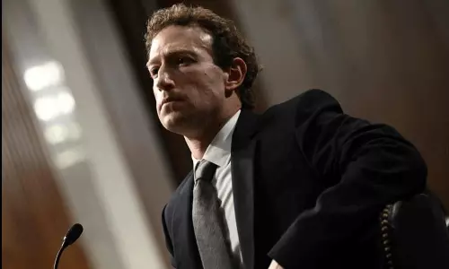 నిన్న.. ఎలాన్‌ మస్క్, నేడు.. మార్క్‌ జుకర్‌ బర్గ్‌ అంతా అటు వైపే!