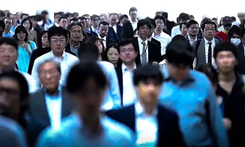 వారానికి నాలుగు రోజులే పని... వారికి గుడ్  న్యూస్  చెప్పిన ప్రభుత్వం!