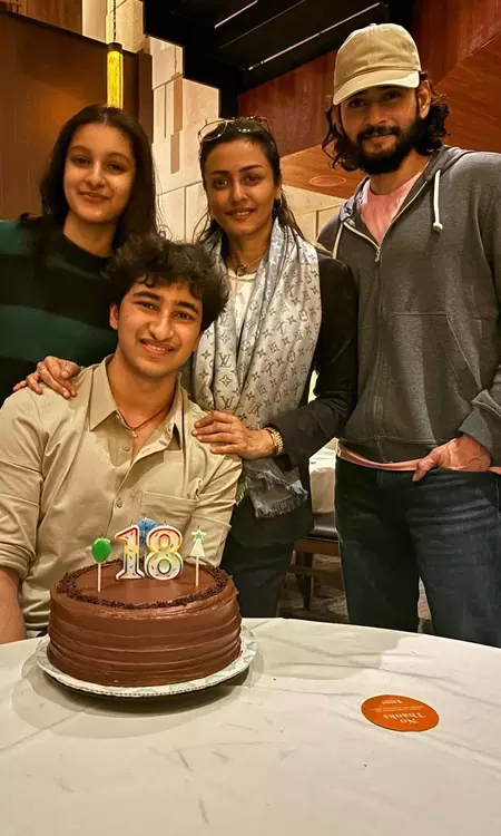 Mahesh Babu Celebrate Son Gautams 18th Birthday in New York