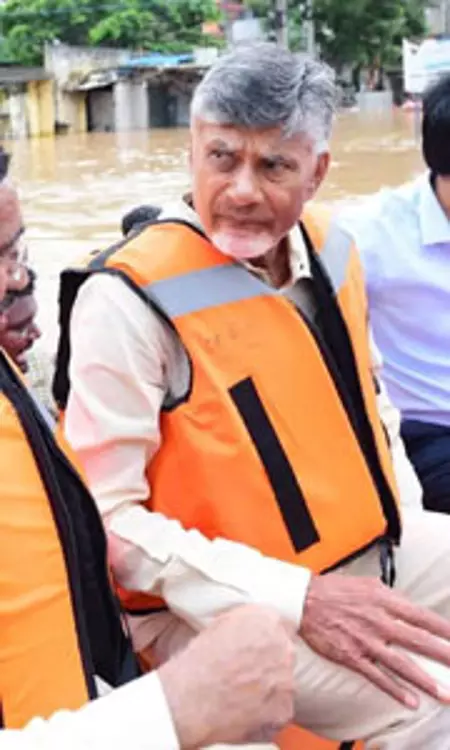 CBN: Visits Flood-Affected Areas At Ground Level!