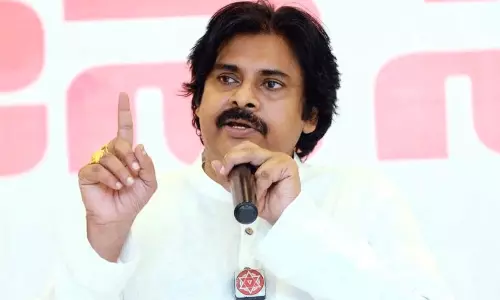 వరద వేళ పవన్ కల్యాణ్ ఎక్కడ?