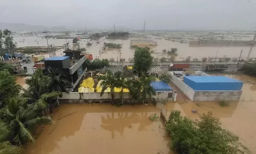 నీట మునిగిన కృష్ణా మిల్క్ ఫ్యాక్టరీ