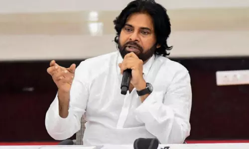 ప్రత్యర్థులకు వేలెత్తి చూపే ఛాన్స్ ఇచ్చిన పవన్ కల్యాణ్ ప్రత్యర్థులకు వేలెత్తి చూపే ఛాన్స్ ఇచ్చిన పవన్ కల్యాణ్