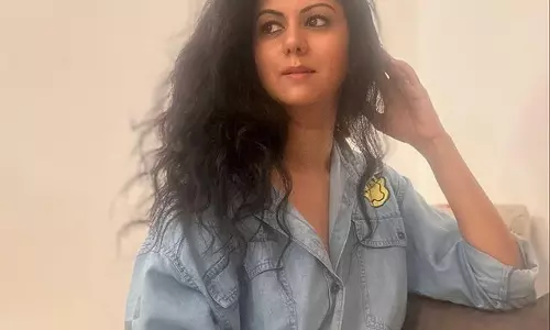 Kamnas Casual Charm Will Make You Go Gaga