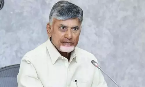 వ‌లంటీర్లకు ఓకే.. చంద్ర‌బాబు పెద్ద మార్పు.. !