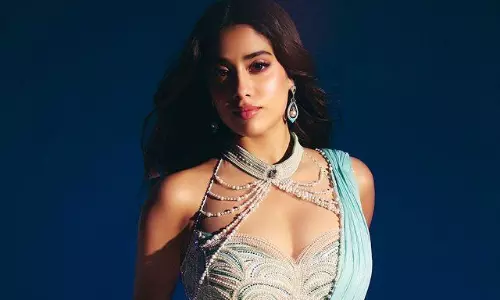 పిక్ టాక్ : దేవర కోసం తంగం అందాల షో