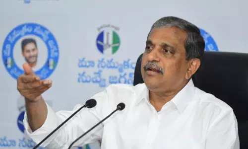 స‌జ్జ‌ల‌.. సాక్షికే.. సంచ‌ల‌న మార్పు దిశ‌గా జ‌గ‌న్‌... !