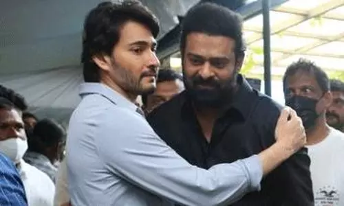 టాలీవుడ్ లో ఆ బ్యూటీ సంచ‌ల‌నం..మ‌హేష్‌..ప్ర‌భాస్ తోనా?