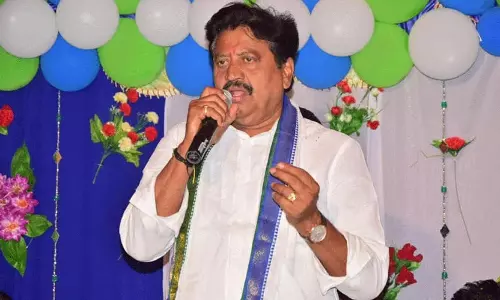 జనసేనలోకి వైసీపీ కాపు నేత!?