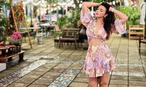 సూప‌ర్‌స్టార్ బ‌ల‌వంతంగా కౌగిలించుకున్నాడు.. షామా ఆరోప‌ణ‌!