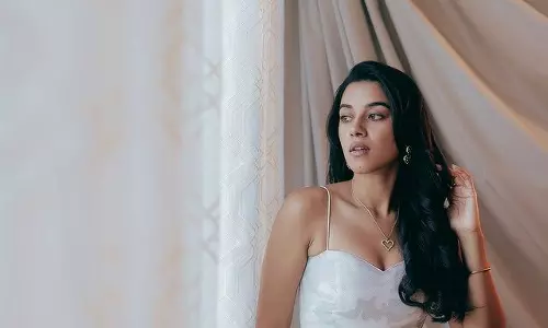 Mirnalini Ravi Makes a Adorable Statement in This Dress