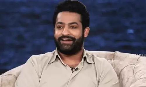 దేవర మూవీ… ఒత్తిడిలో ఉన్న ఎన్టీఆర్!