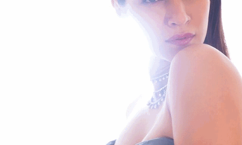 Kriti Sanons Dress Will Make You Double-Take