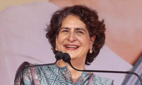 కశ్మీర్ లో అధికారం కోసం ఈ మాటలు అవసరమా ప్రియాంక?