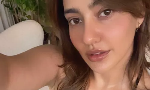 టాప్ యాంగిల్ లో చిరుత పిల్ల చిచ్చ‌ర పిడుగు!