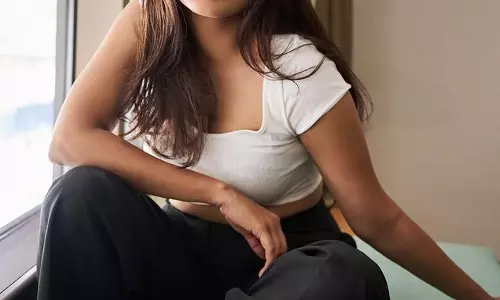 Hebah Patel�s Wardrobe is Full of Fashionable Picks