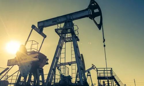 చమురు సంస్థలకు లాభాల పంట... దీపావళికి గుడ్ న్యూస్? చమురు సంస్థలకు లాభాల పంట... దీపావళికి గుడ్ న్యూస్?