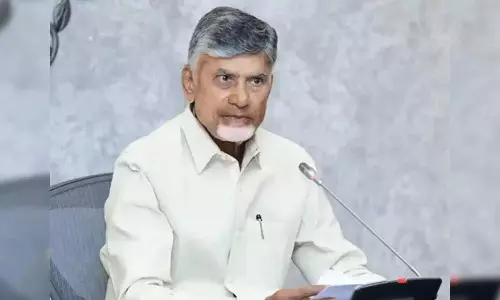 వాలంటీర్లకు బాబు శుభవార్త చెబుతున్నారా ?