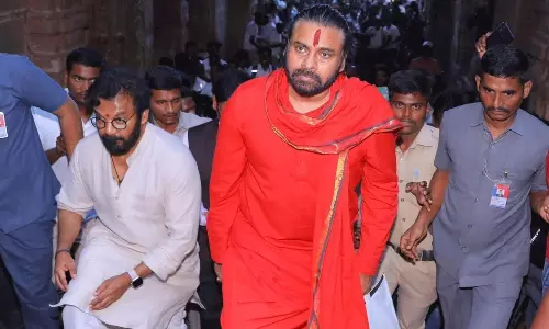 తిరుమల కొండ ఎక్కేందుకు పవన్ కు ఎంత టైం పట్టింది?