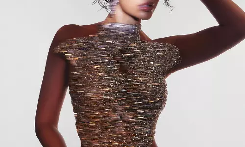 Disha Patani’s Dress is Perfect for an Evening Out